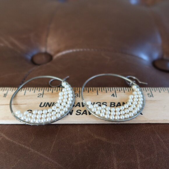 Chan Luu tiny pearl and silver front facing hoops earrings 2" long drops - Picture 12 of 13